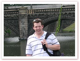 Image: Piers at the Nijyuubashi bridge at the Imperial Palace 