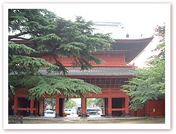 Image: Zojyo-ji Main Gate